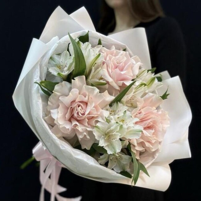 Букет цветов "Кокетливый"